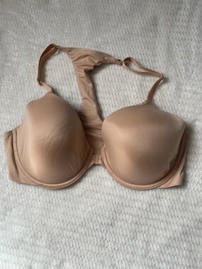 Victoria's Secret Body By Victoria lined perfect coverage front closed